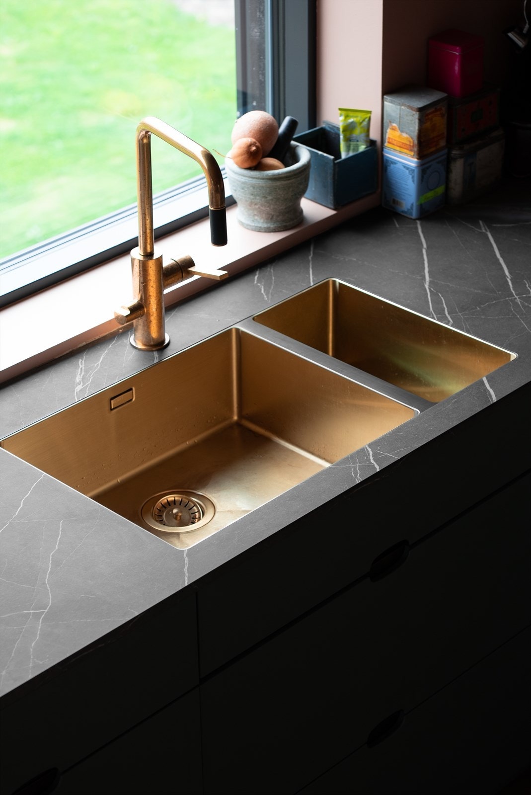 Detaljbilde fra kjøkkenet. Galleribilde