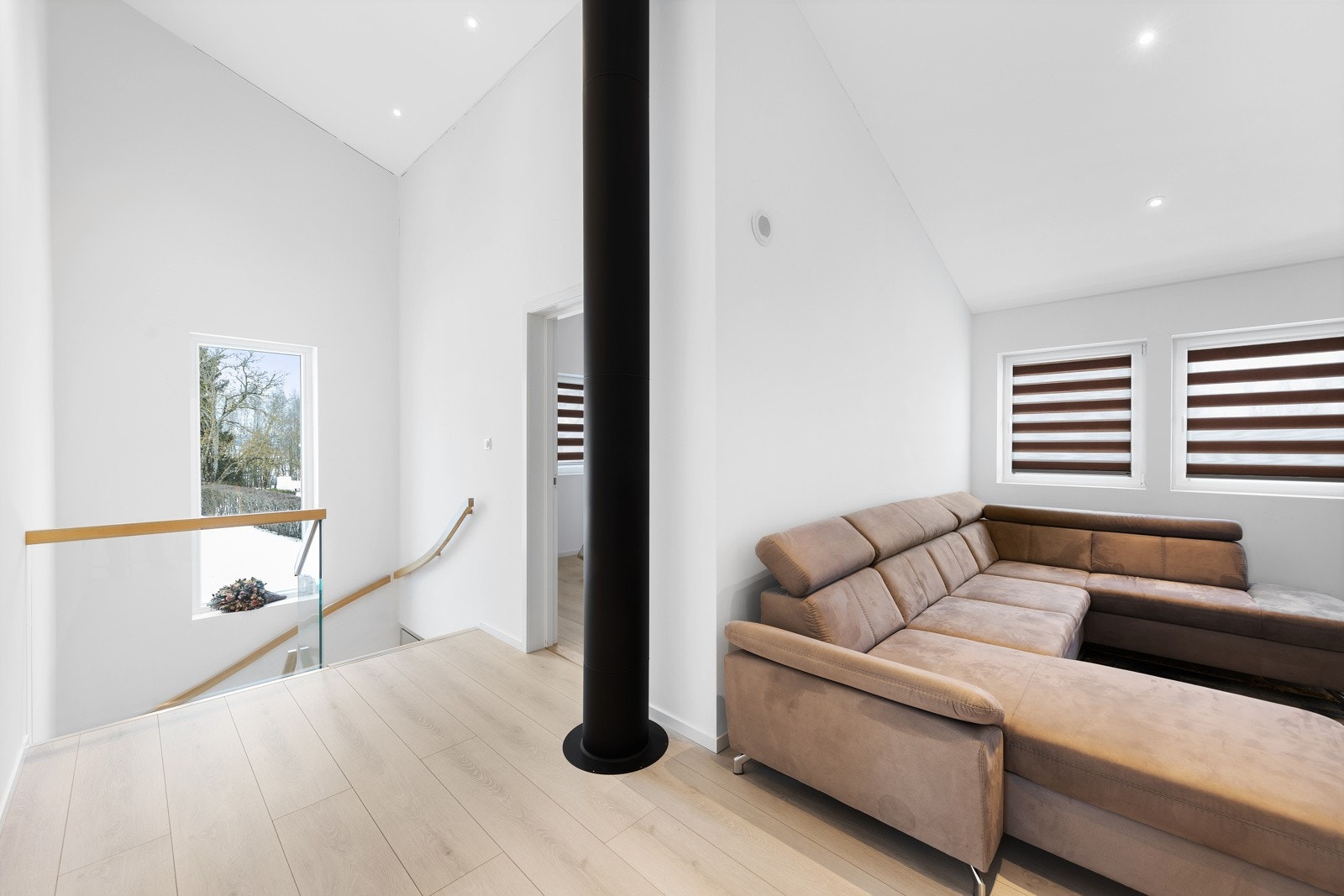 Stuen i 2. etasje. Galleribilde