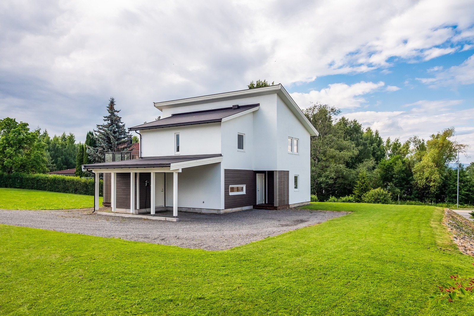 Her har man stor tomt. Galleribilde