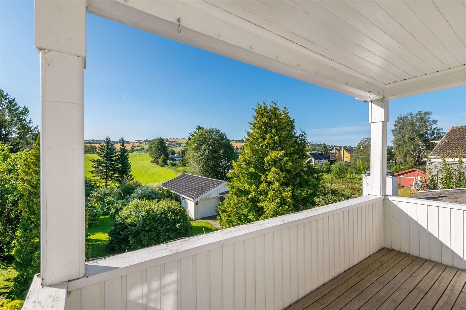 Balkong i 2. etasjen. Galleribilde