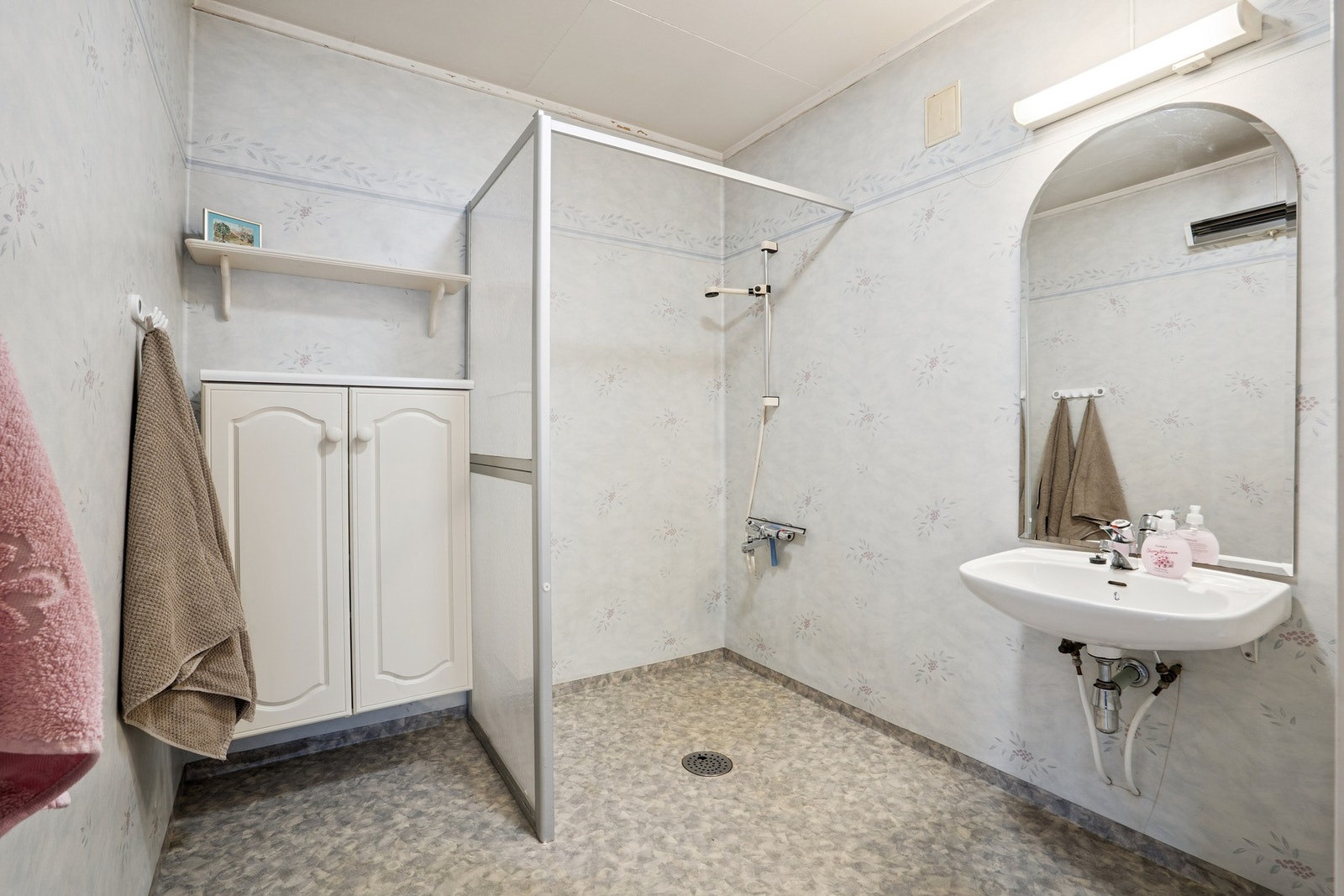 Bad og wc/toalett er separert. Galleribilde