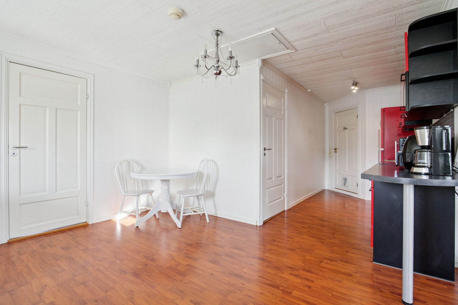 Kjøkken med spiseplass Galleribilde