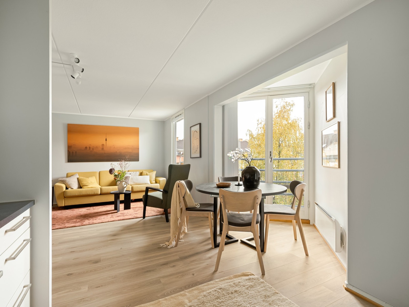 Velkommen til Sigurds gate 11 og denne fine 2-roms toppleiligheten! Galleribilde