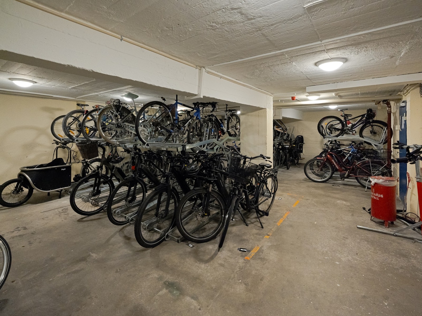 Borettslaget har også masse plass til sykkelparkering. Passende for en beboer i en aktiv bydel. Galleribilde