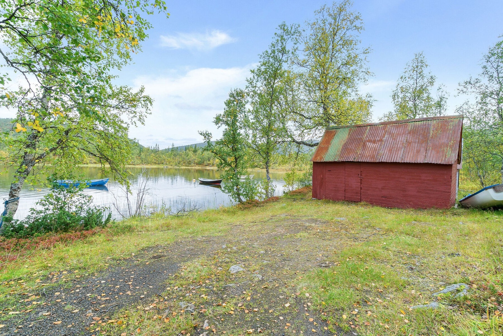 Naust med tinglyst adkomst og båtplass - sjelden mulighet - perfekt for båtliv, fiske og adkomst Galleribilde