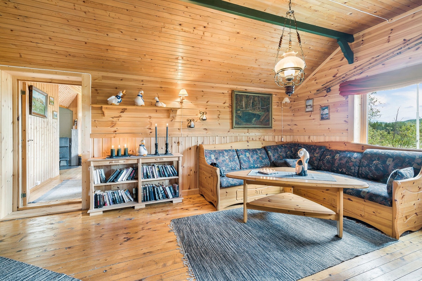 Stue nr 1 - Original del av hytten med sjel og historie - perfekt for avslapping Galleribilde