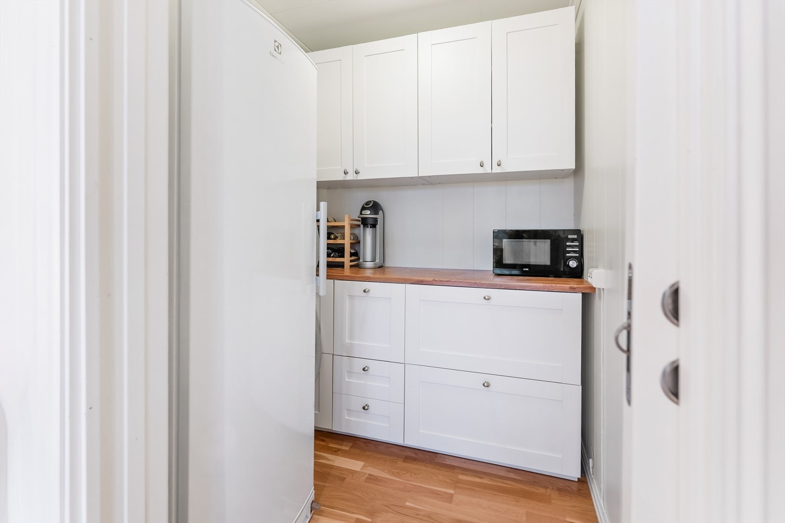 Grovkjøkken i tilknytning til kjøkkenet Galleribilde