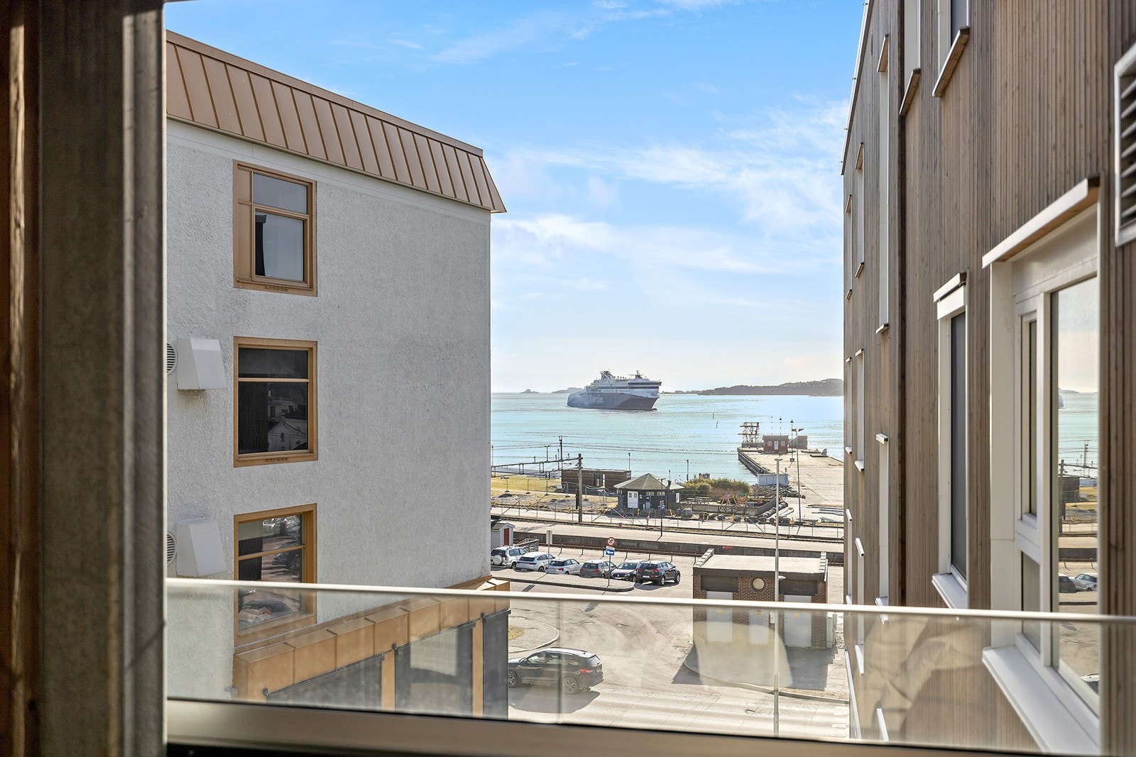 Nydelig sjøutsikt fra inngangspartiet Galleribilde