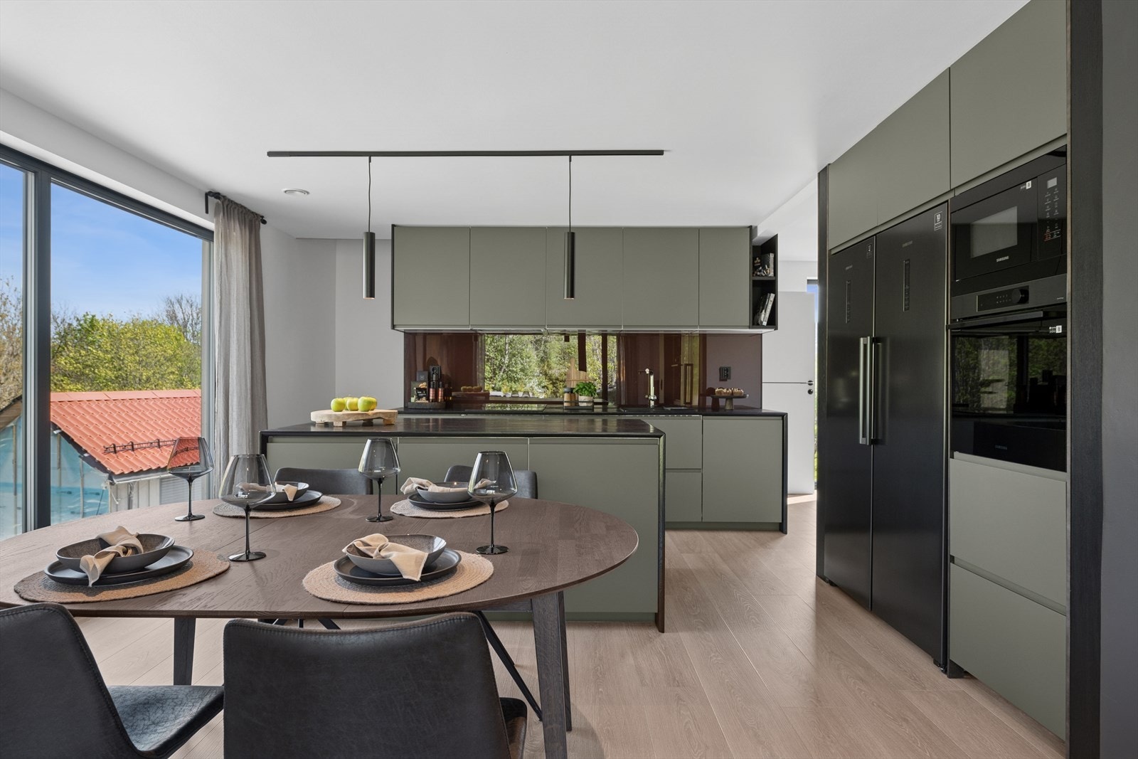 DNB Eiendom V/Glenn-Eric Moe har gleden av å presentere Sjåstadveien 40! Galleribilde