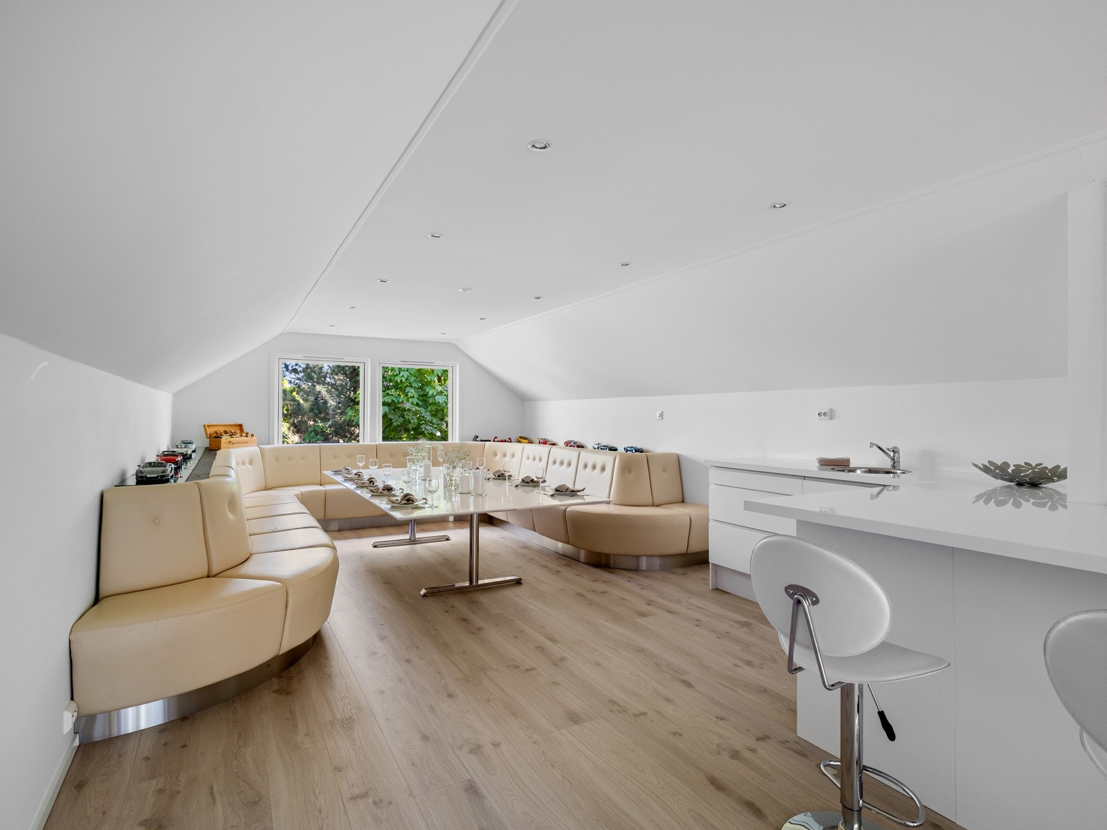 Et sjeldent kult tilbygg med mange bruksområder - her er det bare fantasien som setter grenser. Galleribilde