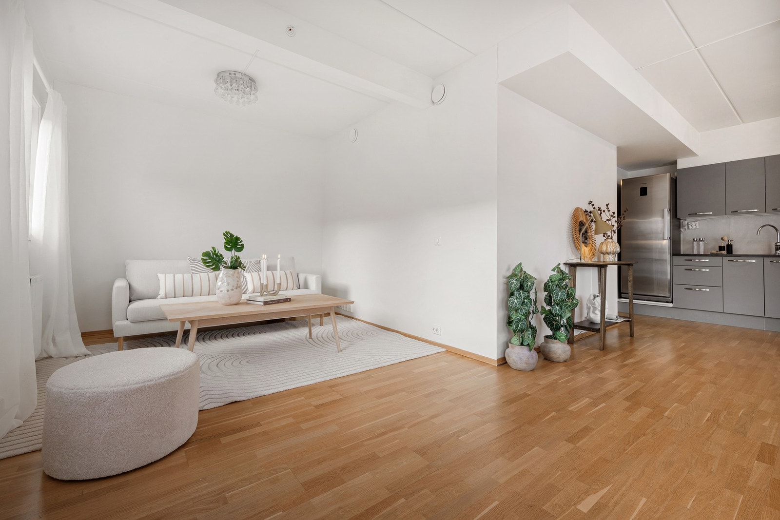 Stuehjørne som enkelt tilpasses ulike møbleringsbehov Galleribilde