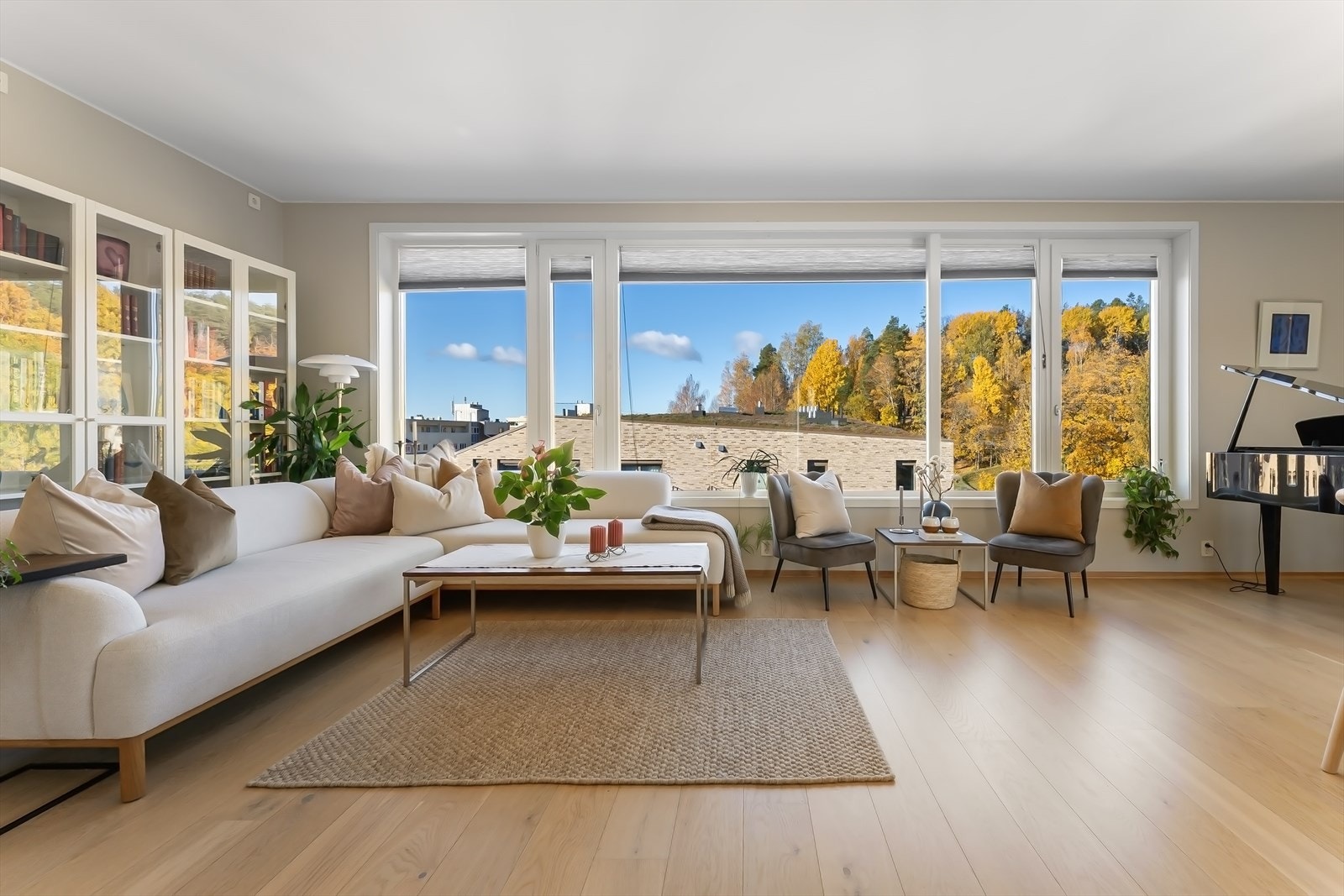 Beliggende i 6.etasje uten gjenboere. Galleribilde