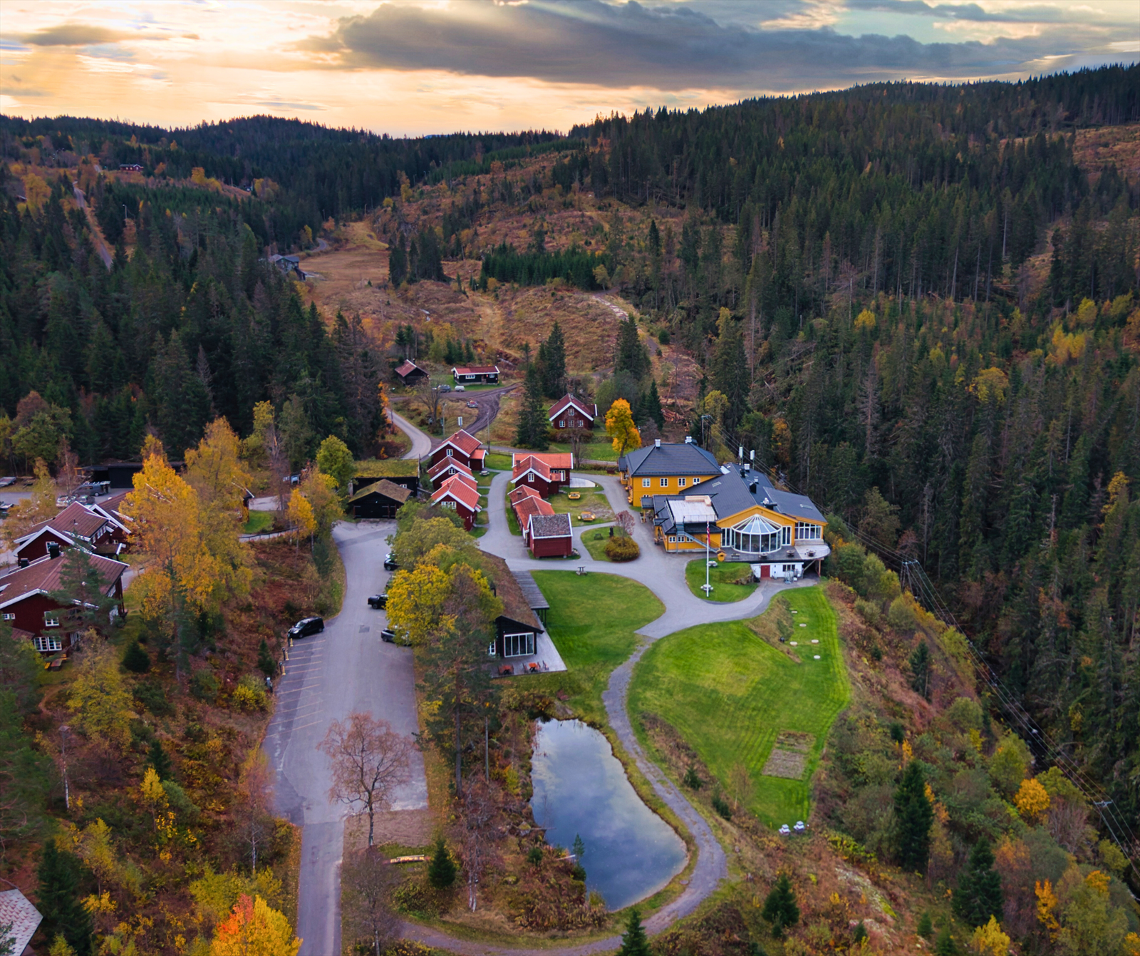 En kort tur unna finner man vakre Kleivstua som er perfekt utgangspunkt for flotte tur alle årstider Galleribilde