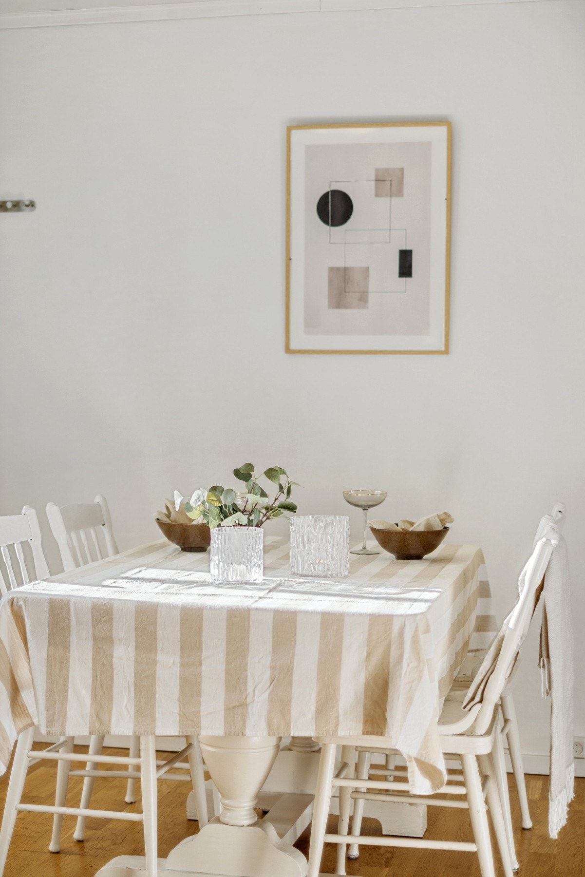 Et naturlig samlingspunkt for hyggelige måltider. Galleribilde