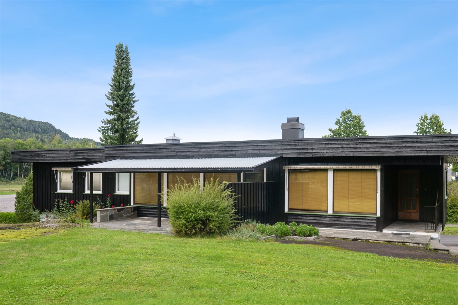 Fasade fra hagesiden Galleribilde