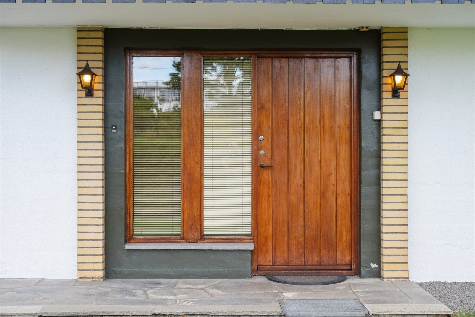 Inngang nede Galleribilde