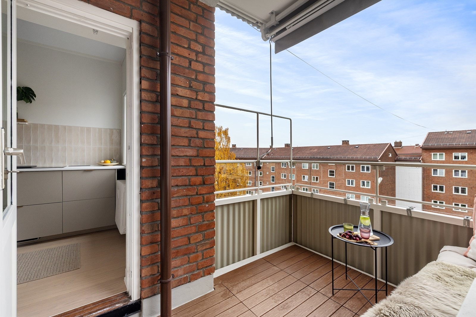 Her er det god plass til utemøblement, grill og beplantning. Galleribilde