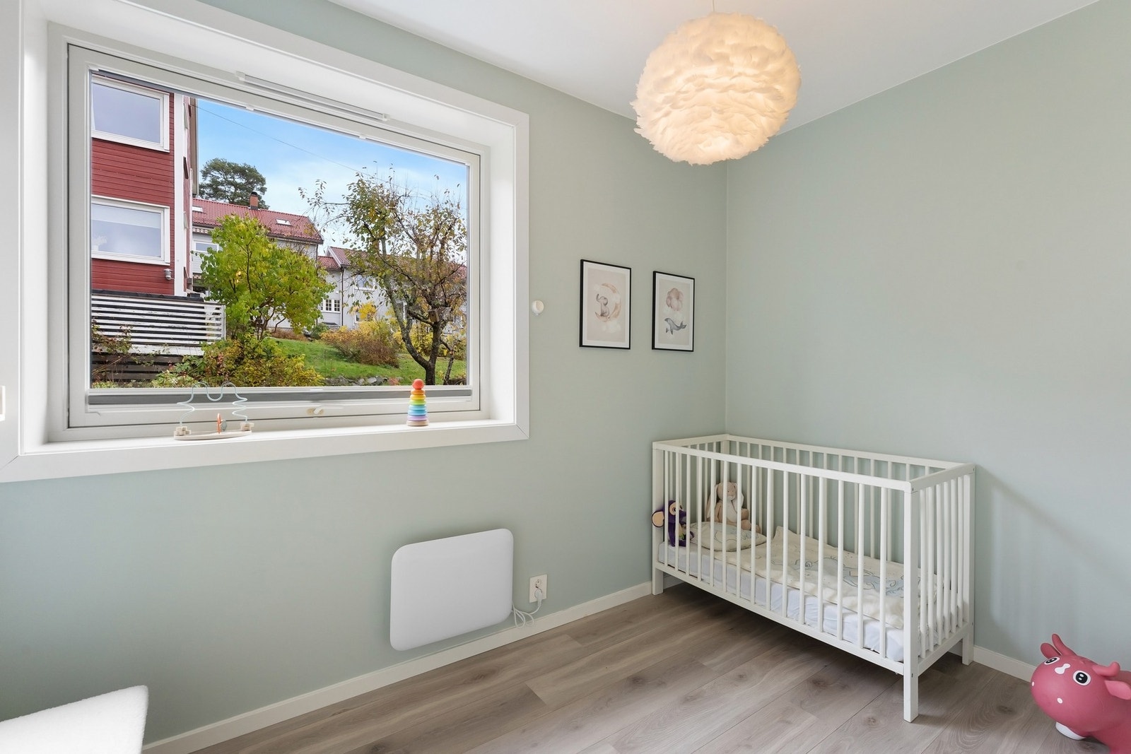 Soverom 2 av 3. Dette rommet egner seg godt som barnerom Galleribilde