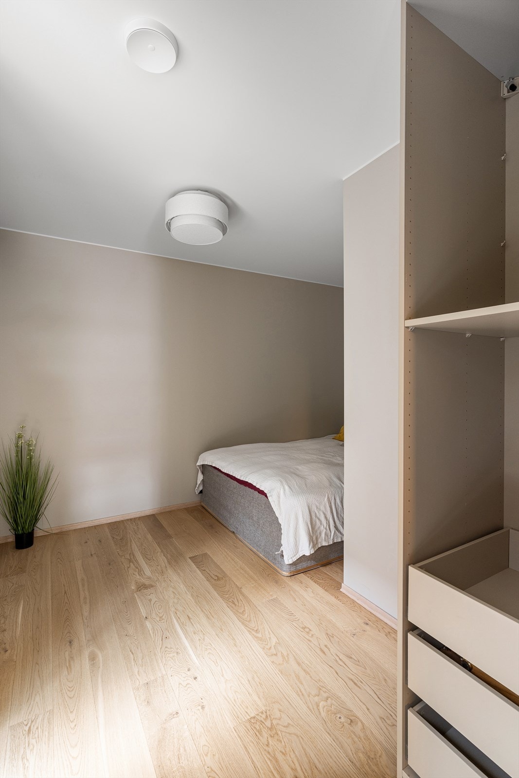 Soverom nr. 1. Galleribilde