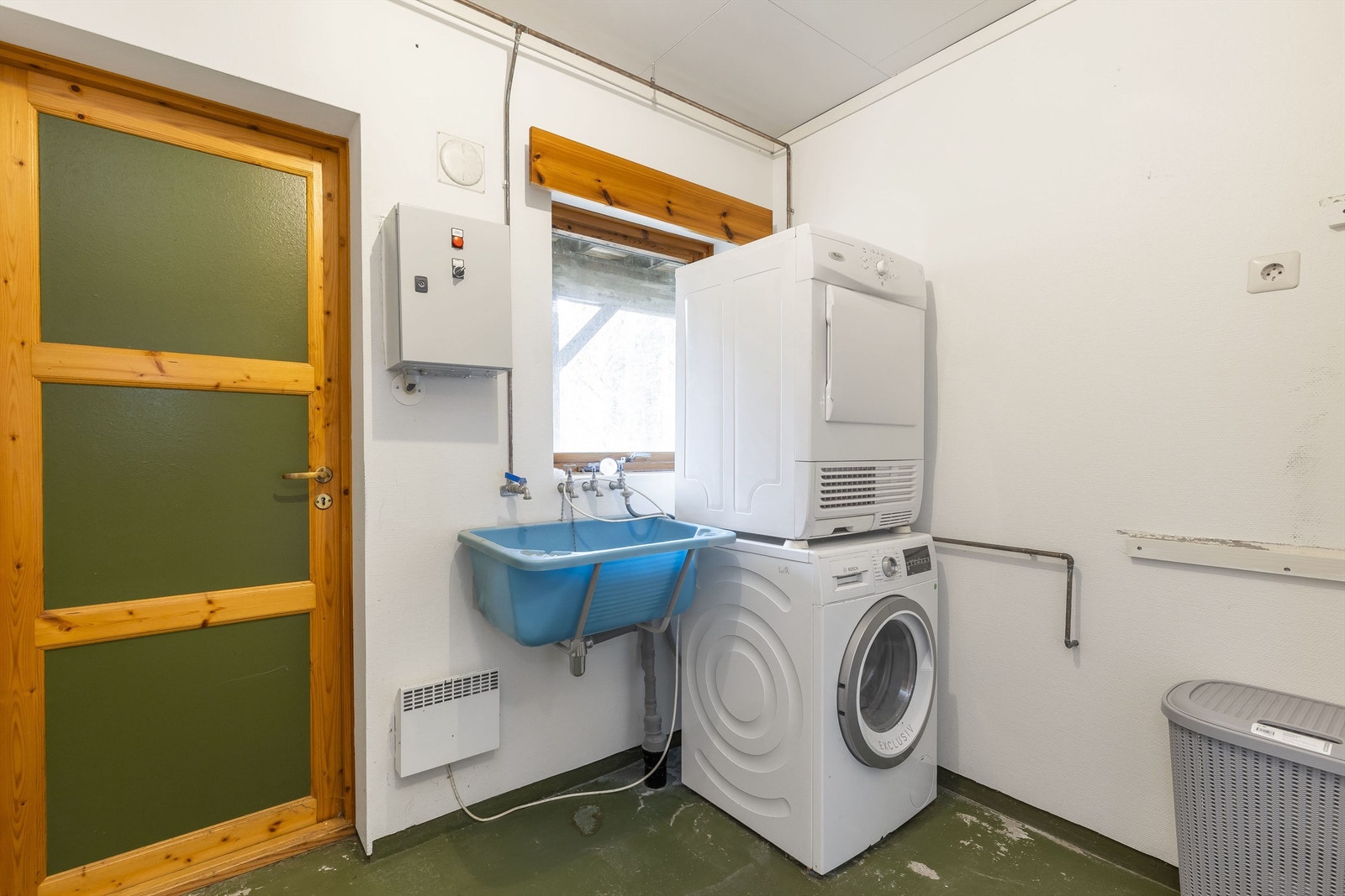 Vaskerom Galleribilde