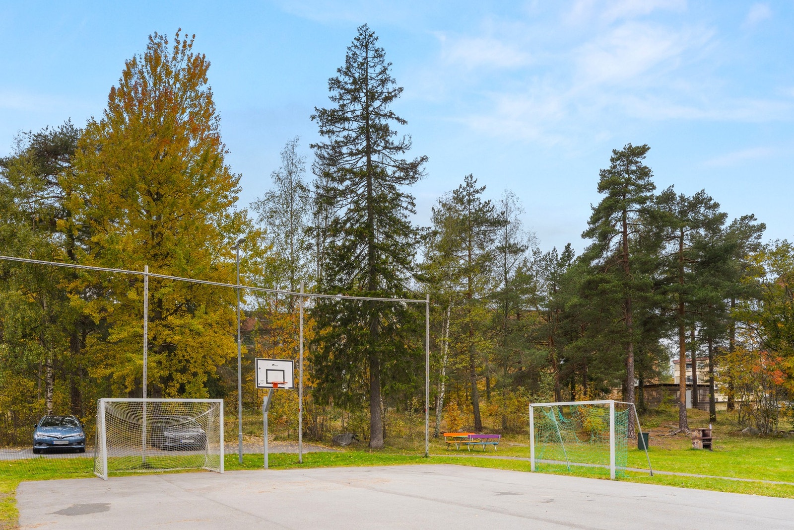 Til glede for de minste er det fotballbane på borettslagets felles tomt. Galleribilde