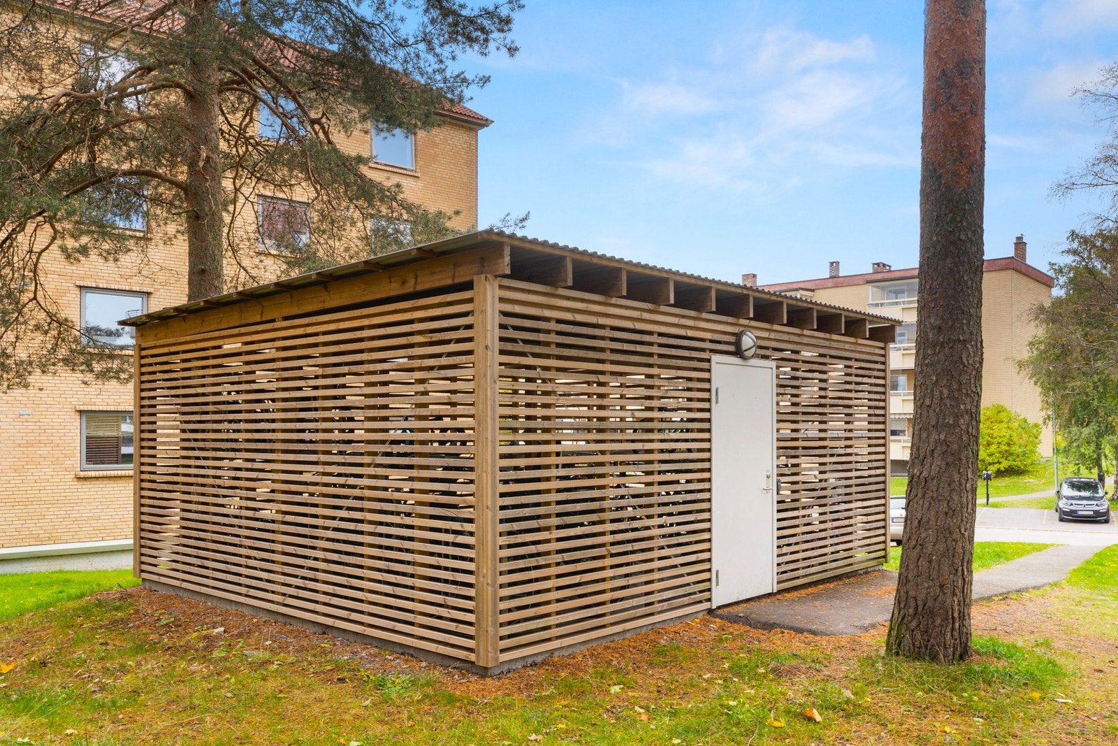 Beboere har tilgang på felles, avlåst sykkelskur. Galleribilde