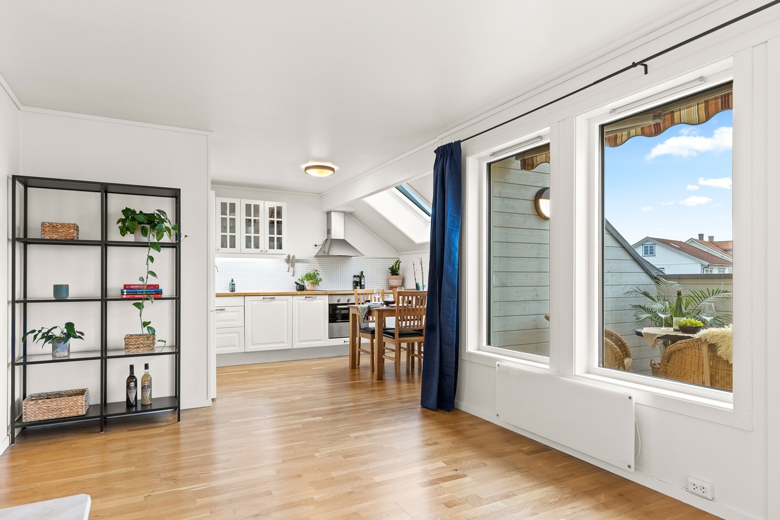 Lyst, tiltalende uttrykk og godt med naturlig dagslys Galleribilde