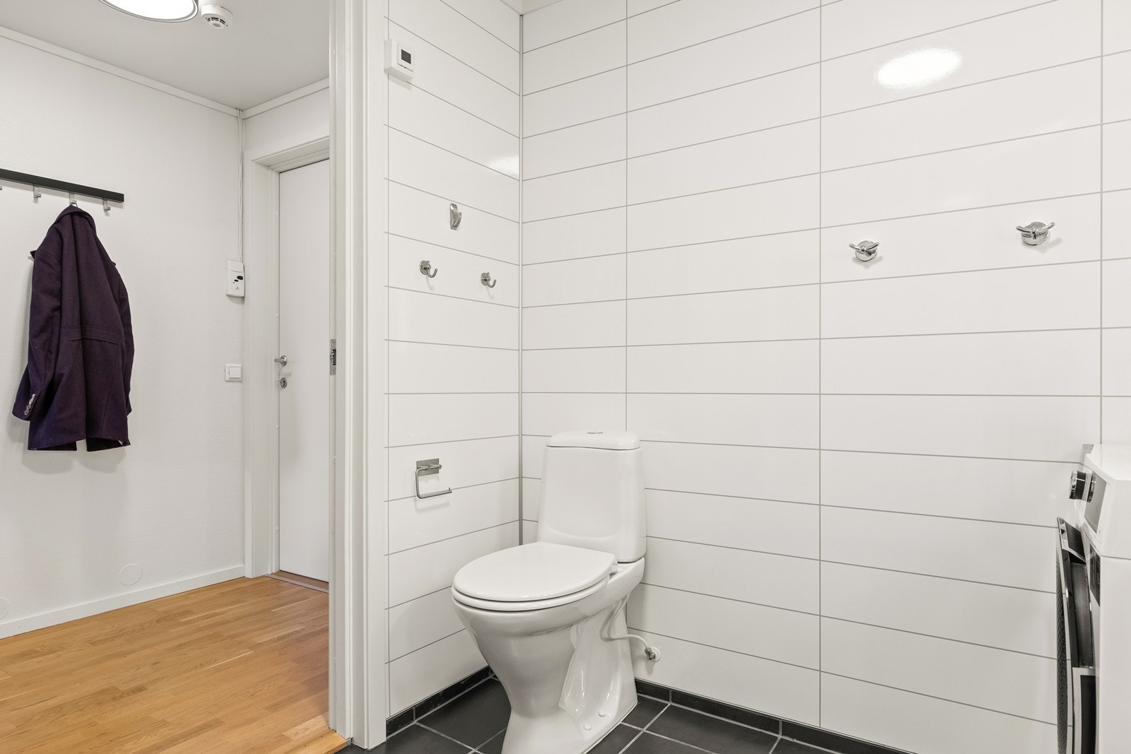 Varme i gulv i badet Galleribilde