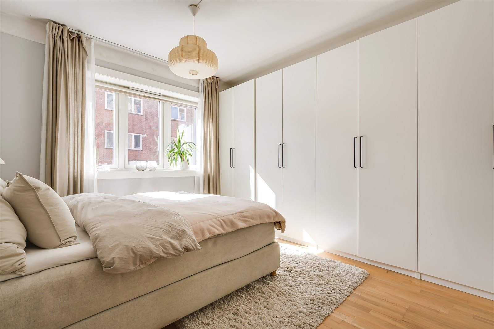 Et lyst og koselig rom som kan tilpasses ulike behov. Galleribilde