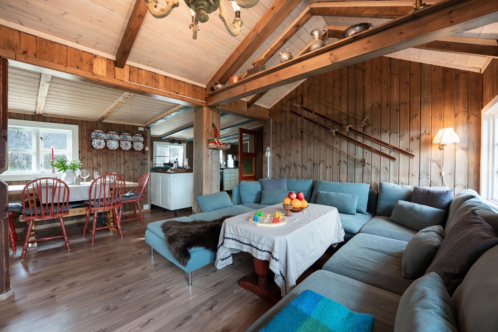 Koselig stue og spiseplass Galleribilde