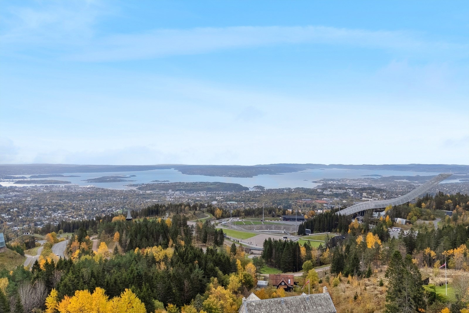 Nydelig panoramautsikt over Oslo by og fjord. Galleribilde