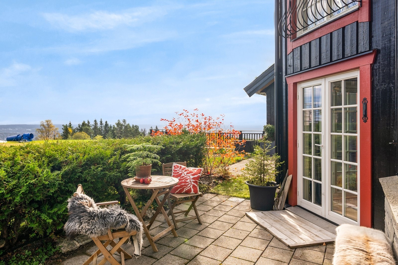 Simon Barood (467 97 302) v/DNB Eiendom har gleden av å presentere Thorleif Haugs vei 1! Galleribilde