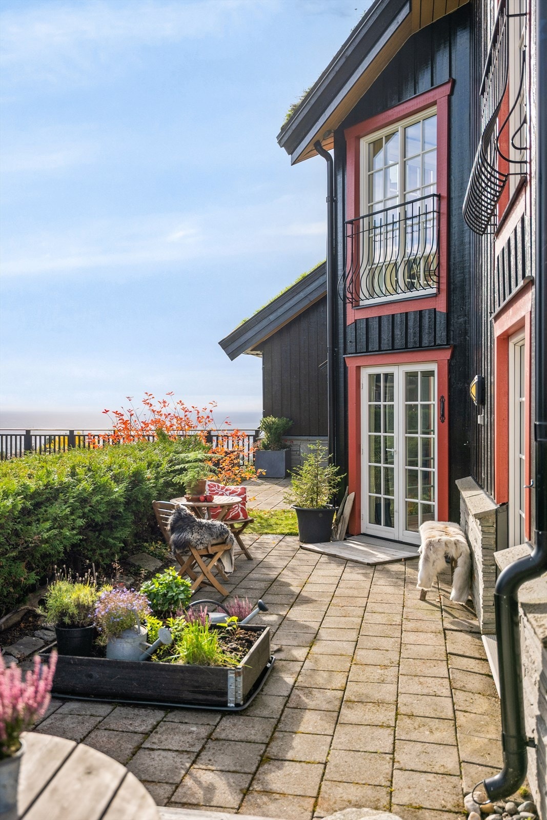 Her kan du nyte morgenkaffen eller lange sommerkvelder med byen som bakteppe. Galleribilde