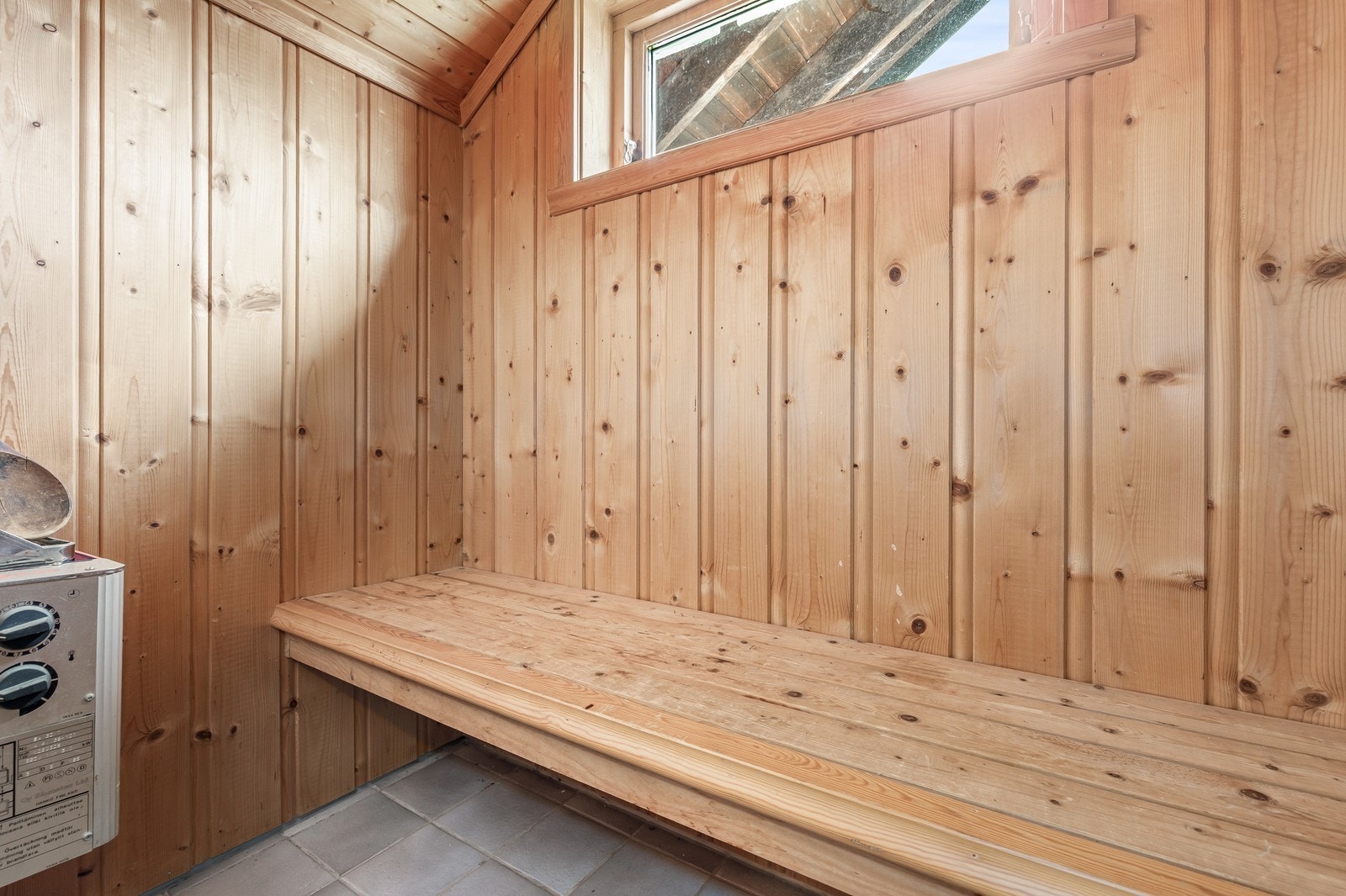 Badstu innenfor bad i tilknytning til hovedsoverom Galleribilde