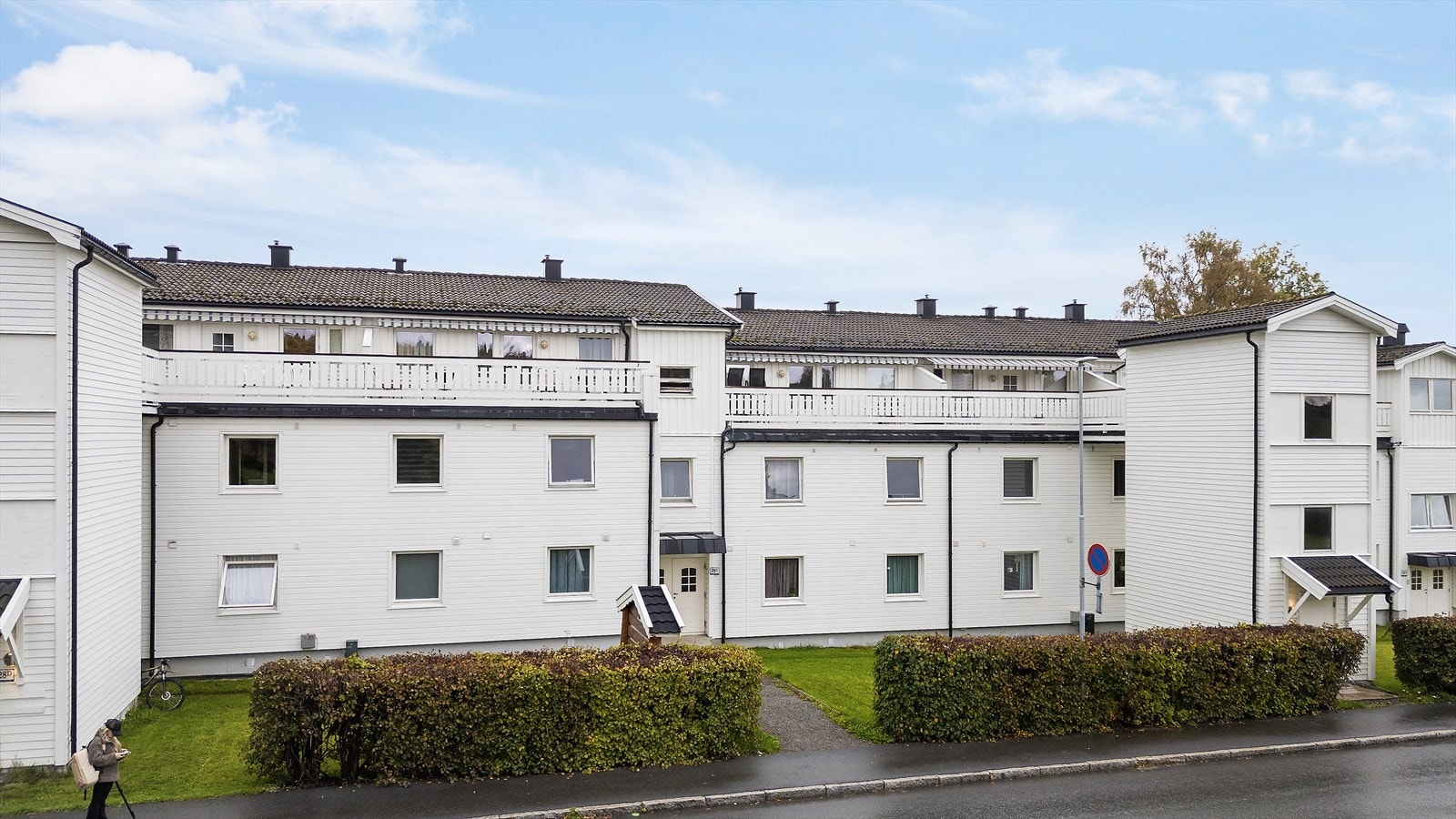 Leilighetsbygg med god beliggenhet nær sykehuset og Gjøvik videregående skole. Galleribilde