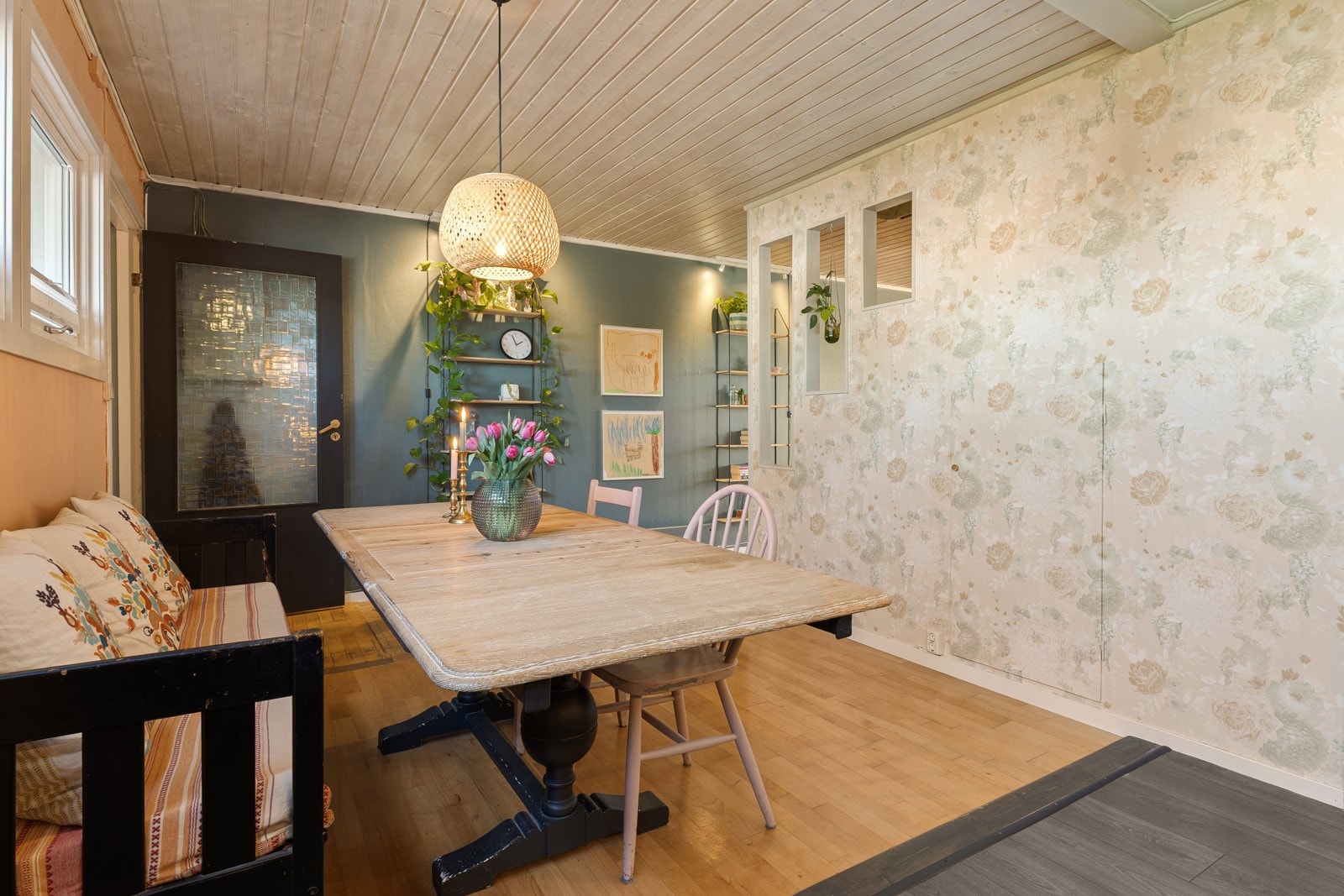 Kjøkken og spiseplass Galleribilde