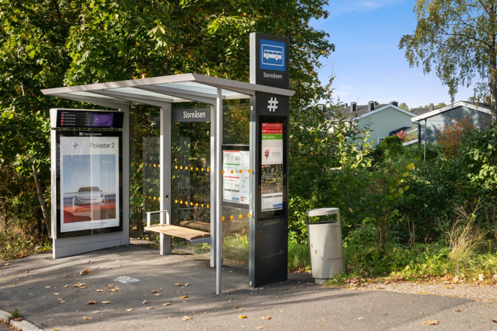 Sloreåsen bussholdeplass med ekspressbuss til sentrum Galleribilde