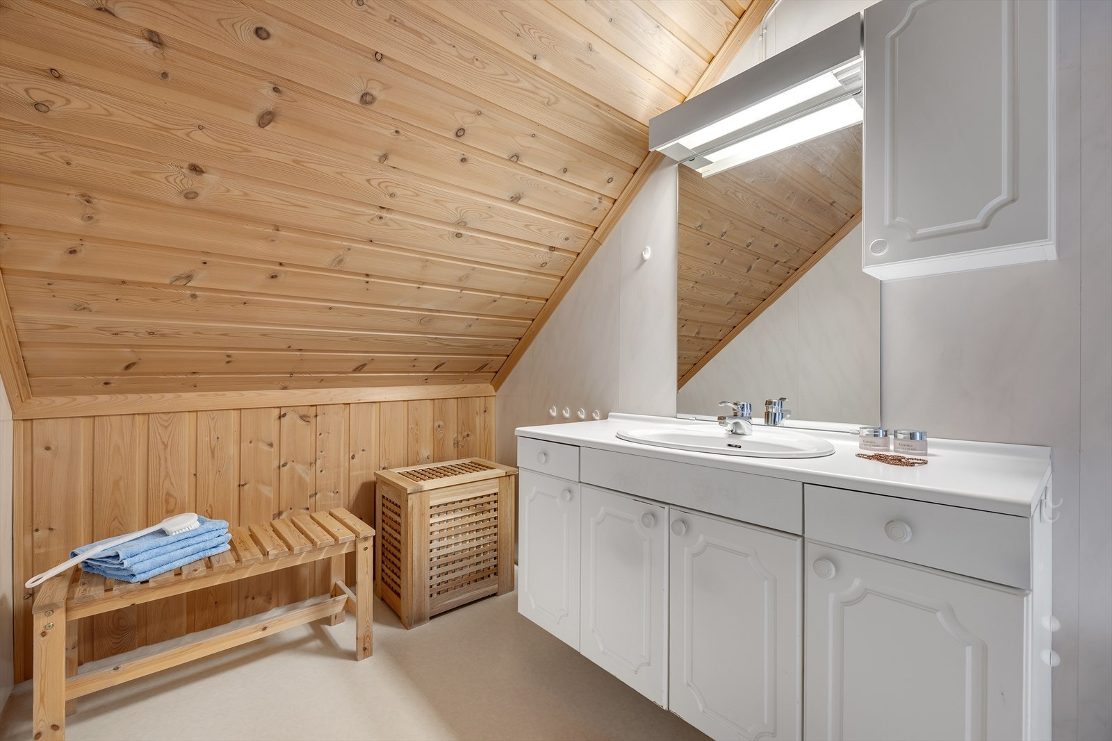 Badet er oppmålt til 4 m². Galleribilde