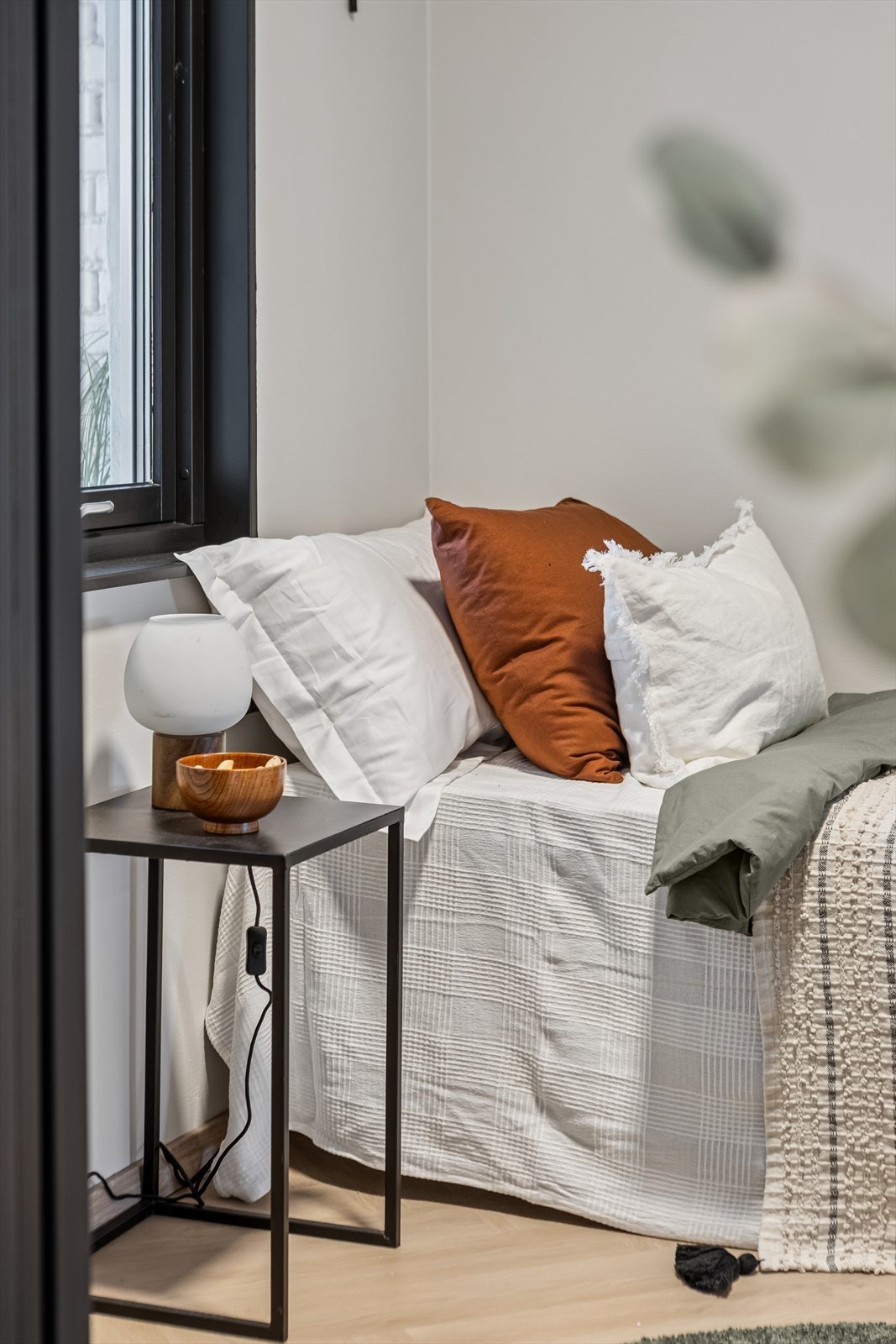 Videre inn til boligens tredje soverom Galleribilde