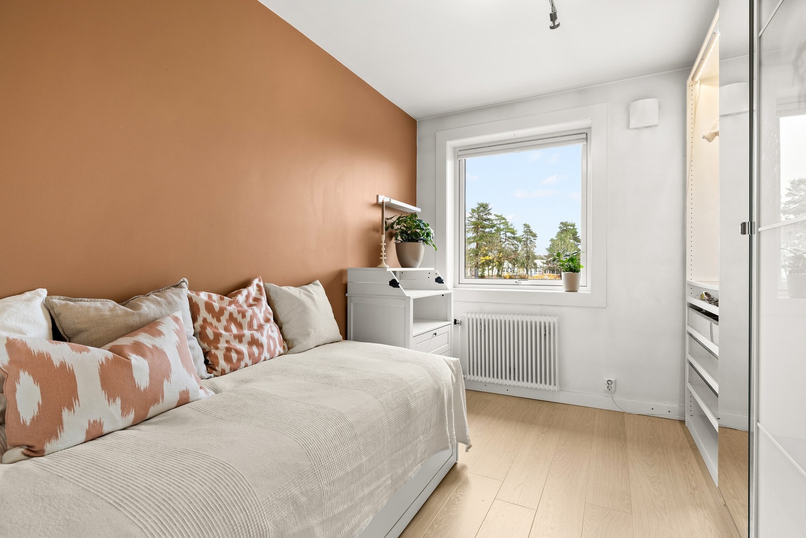 Soverom nr. 2. Galleribilde