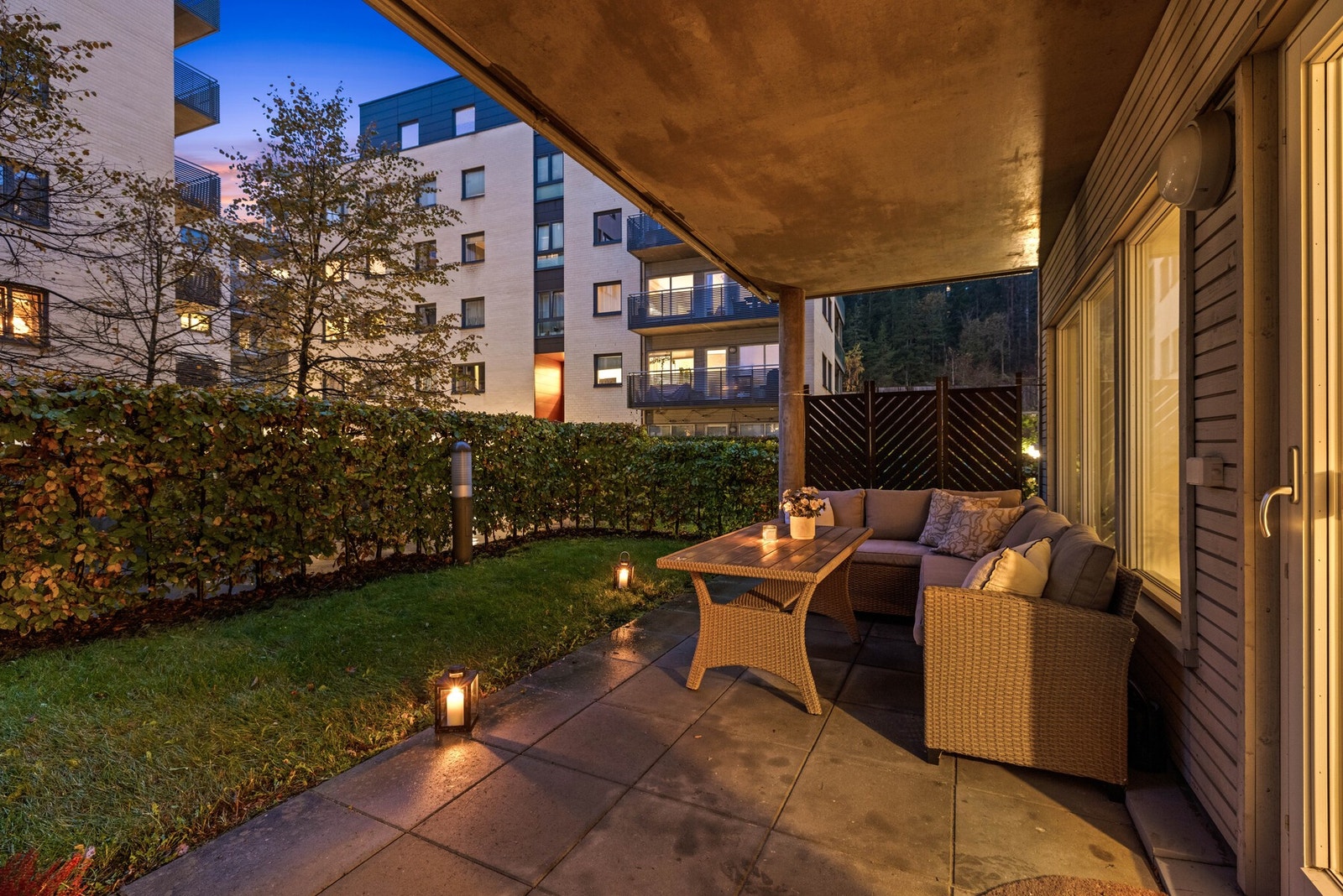 Her får du moderne komfort, rene linjer og en gjennomtenkt planløsning på 86 m². Galleribilde