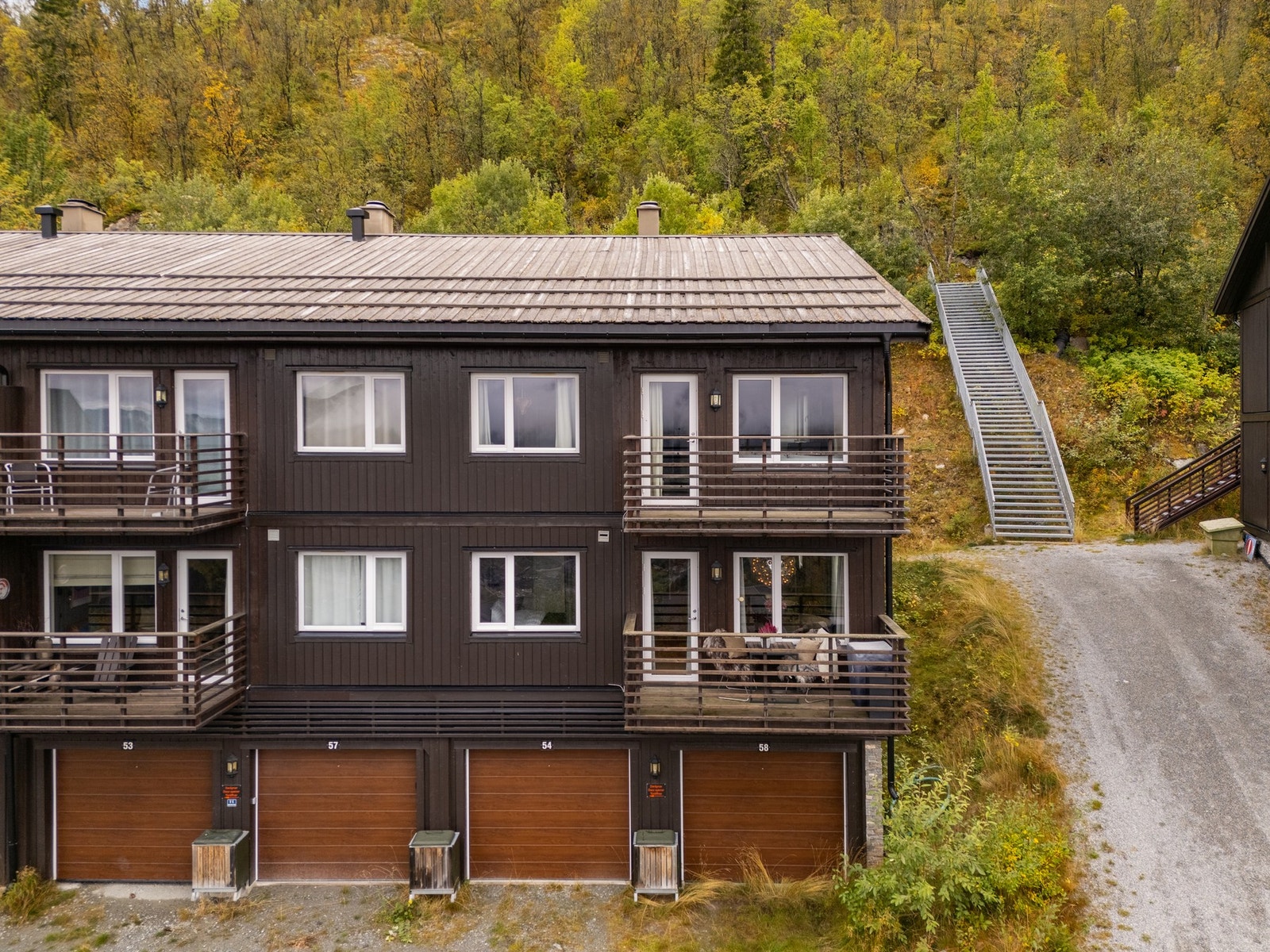 Her venter en svært arealeffektiv og flott hjørneleilighet for hele familien. Galleribilde