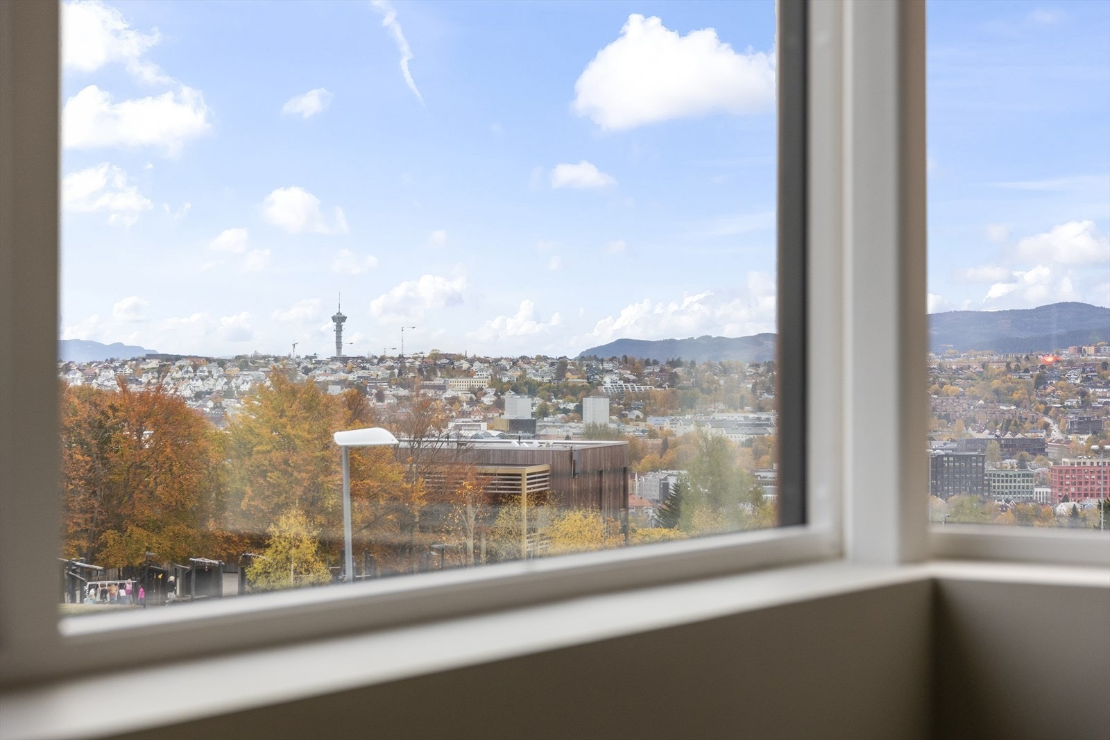 Soverommet byr på herlig utsikt mot sentrum. Galleribilde