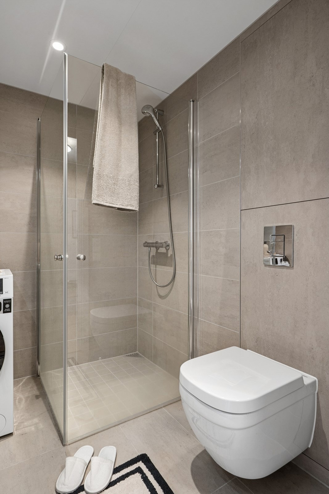 Vegghengt toalett - Enkelt å rengjøre! Galleribilde