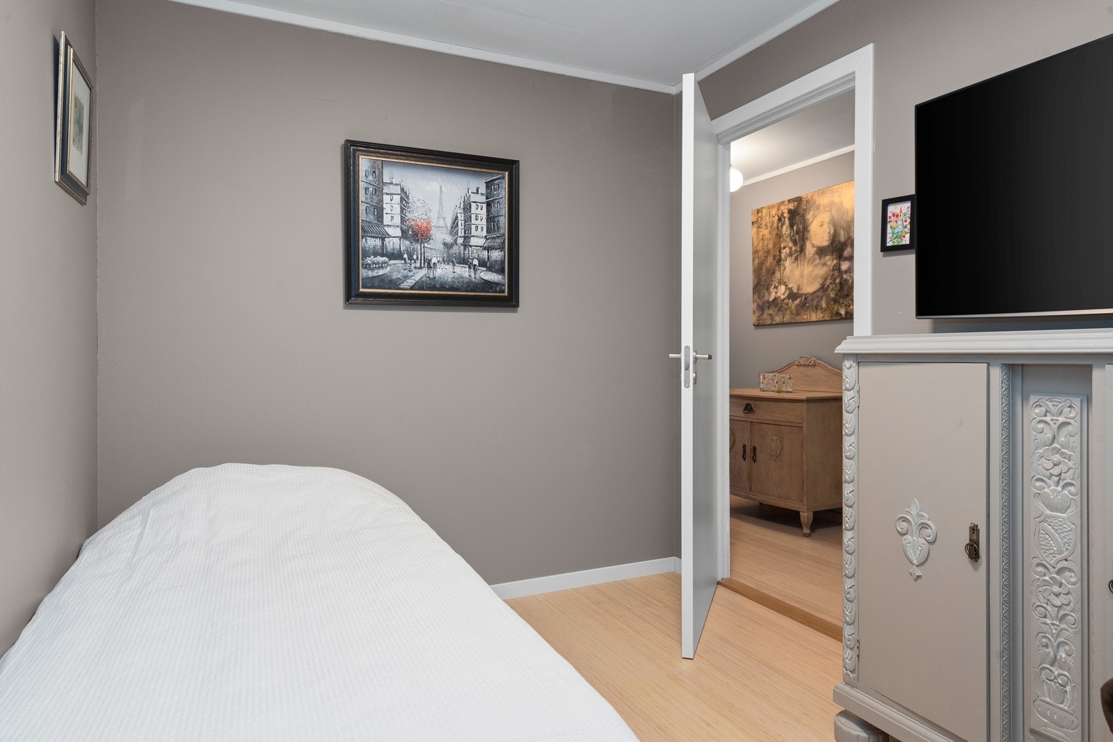 Soverom i 1. etasje Galleribilde