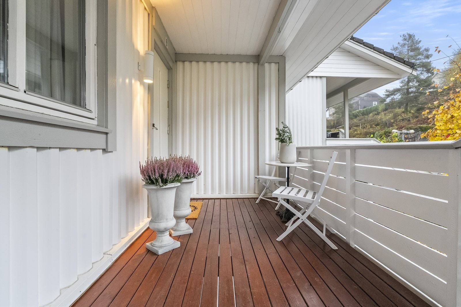 - Boligen ligg i 2.etg med enkel tilkomst i ett barnevennlig og rolig område - Galleribilde