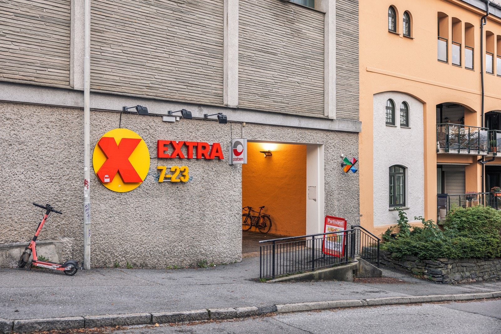 Nærmeste dagligvarebutikk er bare noen minutter unna. Galleribilde