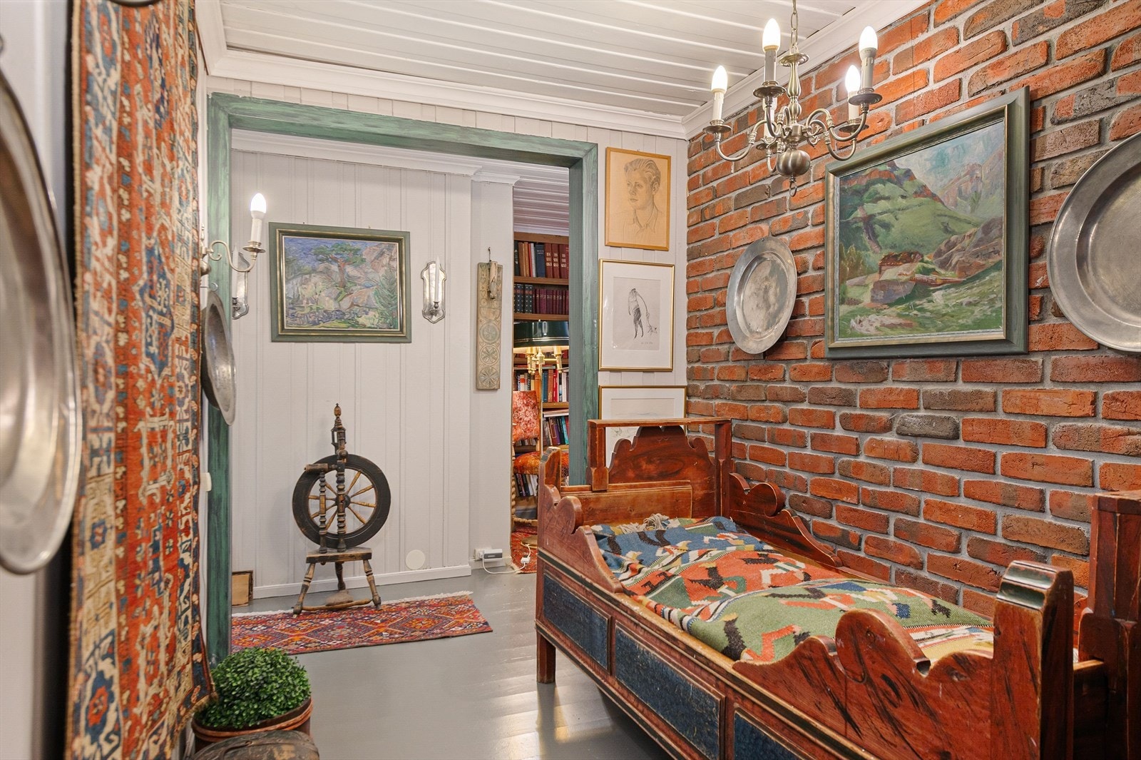 Gang som tidligere ble brukt som soverom. Galleribilde