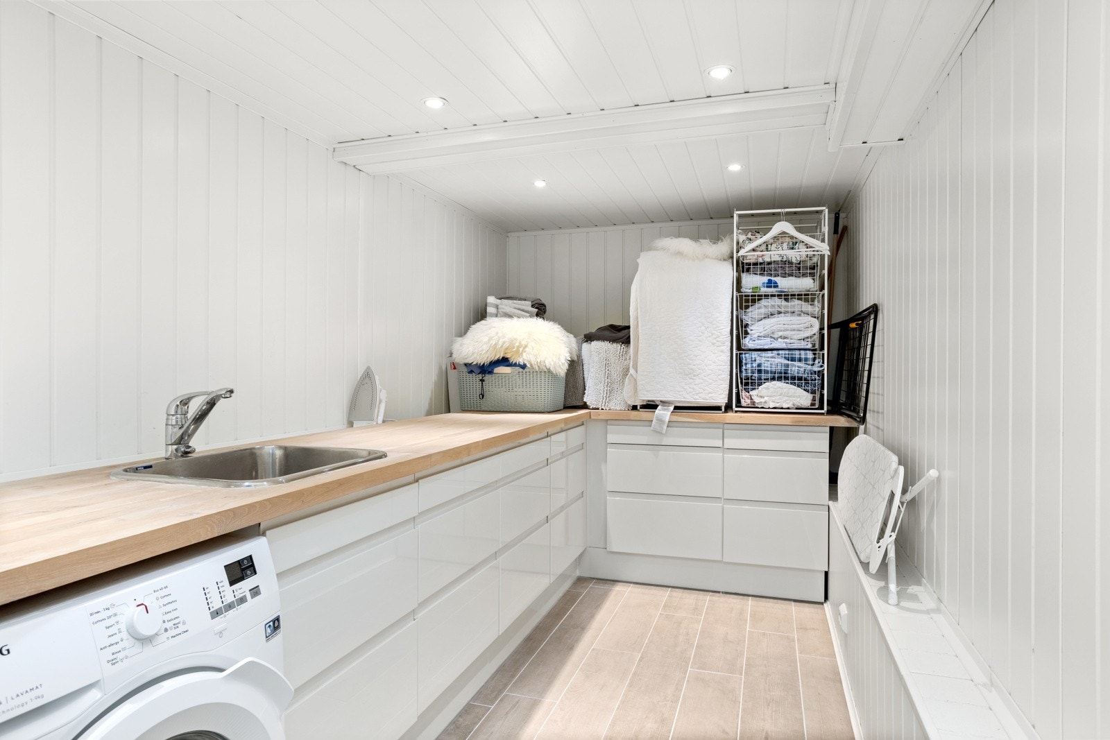 Vaskerom | varmekabler | downlights Galleribilde