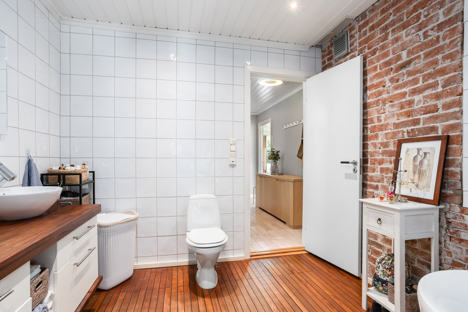 Stemningsfullt med innslag av teglstein Galleribilde